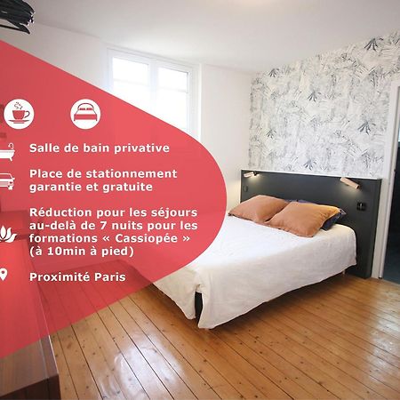 B&B Sdb Privees A Chatou Parking Gratuit Pres De Paris Exterior photo